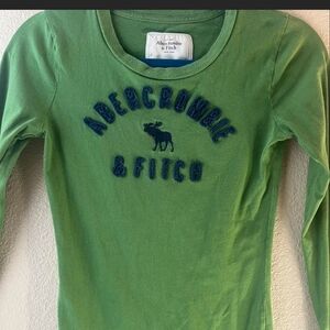 Abercrombie & Fitch Vibrant Green Long Sleeve Tee